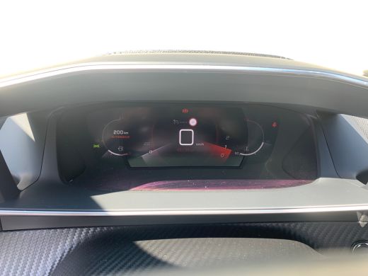 Peugeot 2008 1.2 PureTech GT Airco | Camera | Cruise Control | DAB | Focal-Audio | Keyless | Pano | LED | LMV ... ActivLease financial lease