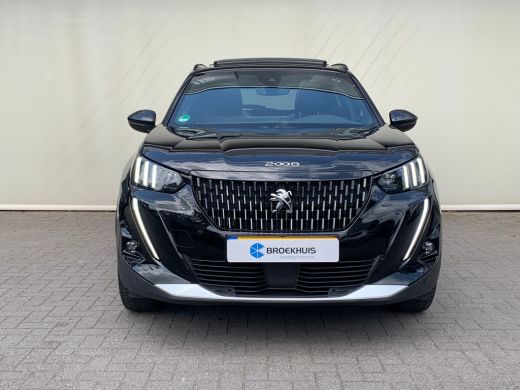 Peugeot 2008 1.2 PureTech GT Airco | Camera | Cruise Control | DAB | Focal-Audio | Keyless | Pano | LED | LMV ... ActivLease financial lease