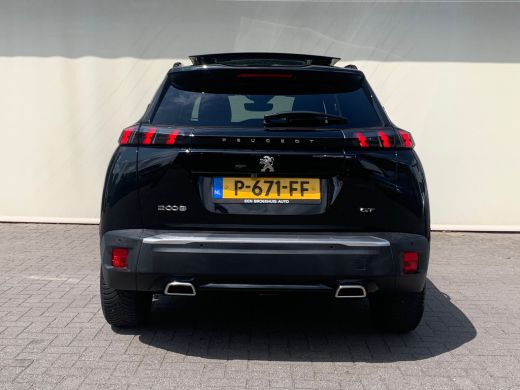 Peugeot 2008 1.2 PureTech GT Airco | Camera | Cruise Control | DAB | Focal-Audio | Keyless | Pano | LED | LMV ... ActivLease financial lease