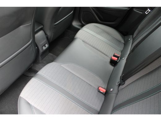 Peugeot 208 1.2 PureTech 100pk Allure Pack | Navigatie | Camera | Apple carplay | Bluetooth | NL auto | 1e Ei... ActivLease financial lease