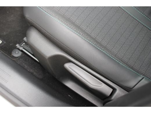 Peugeot 208 1.2 PureTech 100pk Allure Pack | Navigatie | Camera | Apple carplay | Bluetooth | NL auto | 1e Ei... ActivLease financial lease