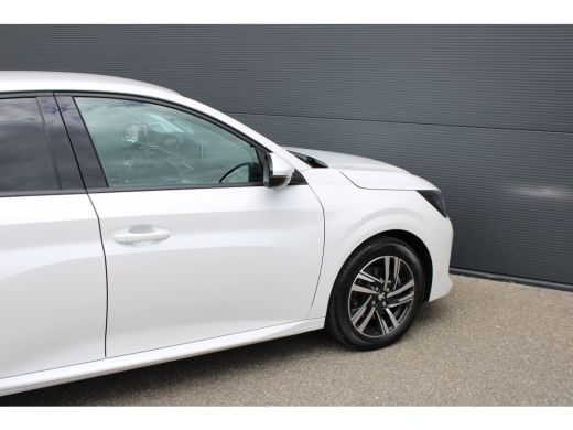 Peugeot 208 1.2 PureTech 100pk Allure Pack | Navigatie | Camera | Apple carplay | Bluetooth | NL auto | 1e Ei... ActivLease financial lease