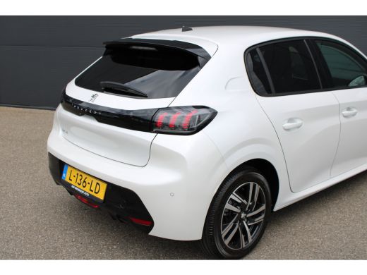 Peugeot 208 1.2 PureTech 100pk Allure Pack | Navigatie | Camera | Apple carplay | Bluetooth | NL auto | 1e Ei... ActivLease financial lease