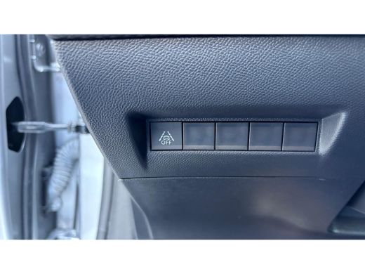 Peugeot 208 1.2 PURETECH 100PK GT PACK / NAVI / LEDER / CLIMA / PDC / 17" LMV / CAMERA / KEYLESS / CRUISECONT... ActivLease financial lease
