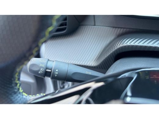 Peugeot 208 1.2 PURETECH 100PK GT PACK / NAVI / LEDER / CLIMA / PDC / 17" LMV / CAMERA / KEYLESS / CRUISECONT... ActivLease financial lease