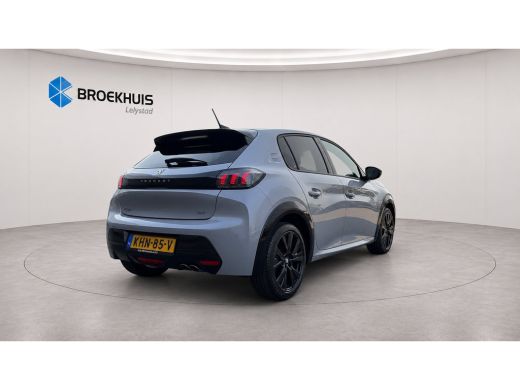 Peugeot 208 1.2 PURETECH 100PK GT PACK / NAVI / LEDER / CLIMA / PDC / 17" LMV / CAMERA / KEYLESS / CRUISECONT... ActivLease financial lease