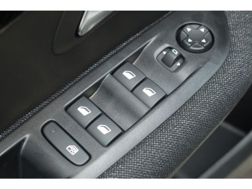 Peugeot 208 Style, (2024-G0) | Carplay | Cruise | Airco | Pdc | Centrale deurvergrendeling | | Carplay | Crui... ActivLease financial lease