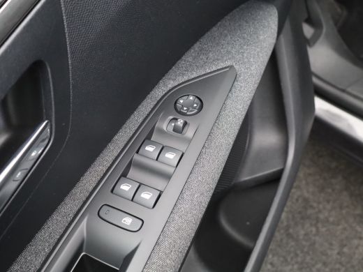 Peugeot 3008 1.2 PureTech Active Pack Business | Automaat |  Camera | Cruise | Clima | PDC V+A | Carplay | ActivLease financial lease