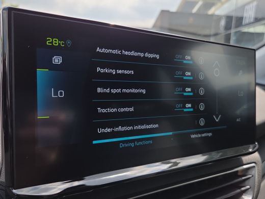Peugeot 3008 1.6 HYbrid 225 Allure Full LED | Parkeersensoren | Camera | Full map navigatie | Carplay/android ... ActivLease financial lease