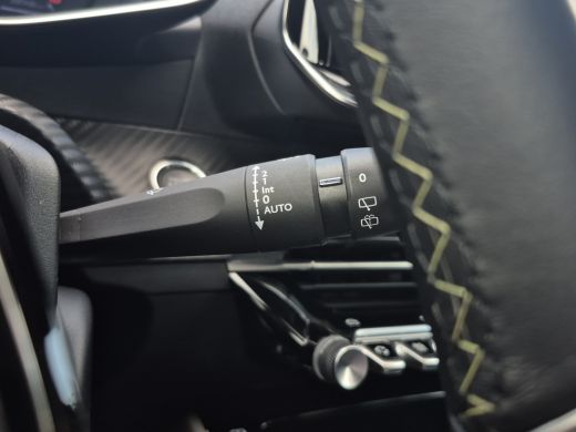 Peugeot e-2008 EV GT 54 kWh 3 fase | Camera | Adaptive CC | Full LED | Keyless | Full map navigatie | Carplay/an... ActivLease financial lease