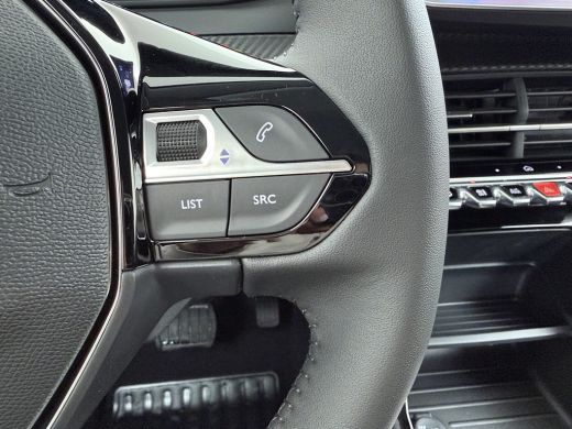 Peugeot e-208 | &euro;5000 Voorraad Voordeel | Business | 10" HD-touchscreen met PEUGEOT i-Connect&reg; Advanced Navigat... ActivLease financial lease