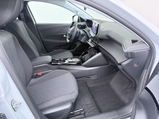 Peugeot e-208 | &euro;5000 Voorraad Voordeel | Business | 10" HD-touchscreen met PEUGEOT i-Connect&reg; Advanced Navigat... ActivLease financial lease