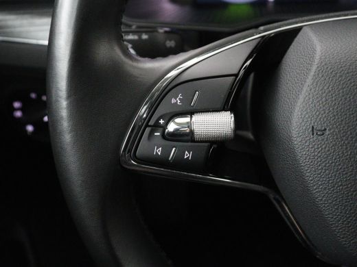 Skoda Superb Combi 1.4 TSI iV Business Edition Plus | SOH 93,2% | Camera | Cruise control | Navigatie | DAB+ |... ActivLease financial lease
