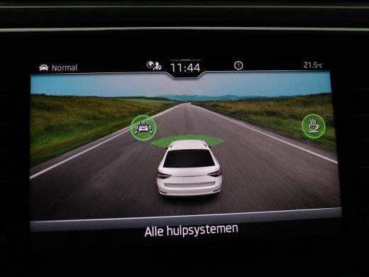 Skoda Superb Combi 1.4 TSI iV Business Edition Plus | SOH 93,2% | Camera | Cruise control | Navigatie | DAB+ |... ActivLease financial lease