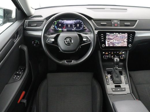 Skoda Superb Combi 1.4 TSI iV Business Edition Plus | SOH 93,2% | Camera | Cruise control | Navigatie | DAB+ |... ActivLease financial lease