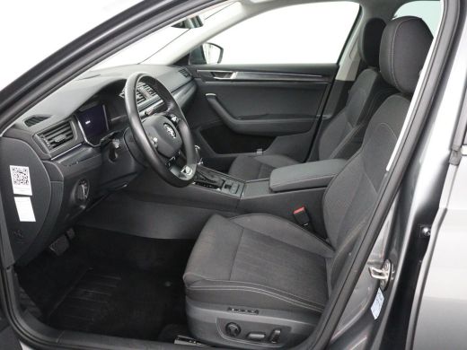 Skoda Superb Combi 1.4 TSI iV Business Edition Plus | SOH 93,2% | Camera | Cruise control | Navigatie | DAB+ |... ActivLease financial lease