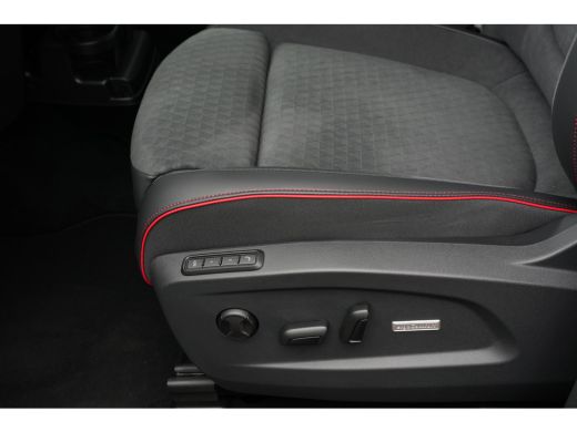 Volkswagen ID. Buzz GTX 340PK Limited Edition | Keyless | Masserend en verwarmde voorstoelen | GTX Limited Edition, C... ActivLease financial lease
