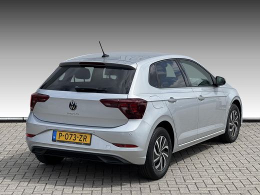 Volkswagen Polo 1.0 TSI Life Business NL-AUTO | NAVI | LED| STOELVERWARMING ActivLease financial lease
