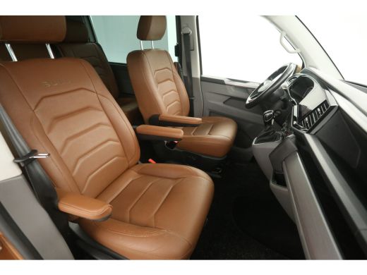Volkswagen Transporter 2.0 TDI L2H1 Bulli Highline Exclusive | Dubbele Cabine | Automaat | Airco | Camera | Virtual | Cr... ActivLease financial lease