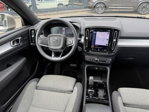 Volvo  XC40 1.5 T4 Plug-in hybrid Plus Bright VOLVO DEALER ONDERHOUDEN | PANO| 360 CAMERA| HARMAN KARDON| STO... ActivLease financial lease