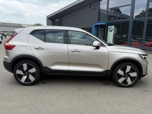 Volvo  XC40 1.5 T4 Plug-in hybrid Plus Bright VOLVO DEALER ONDERHOUDEN | PANO| 360 CAMERA| HARMAN KARDON| STO... ActivLease financial lease
