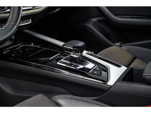 Audi A4 Avant 35 TFSI S edition Competition 150PK | Stoelverw. voor | Parkeer hulp voor & achter | Sfeerv... ActivLease financial lease