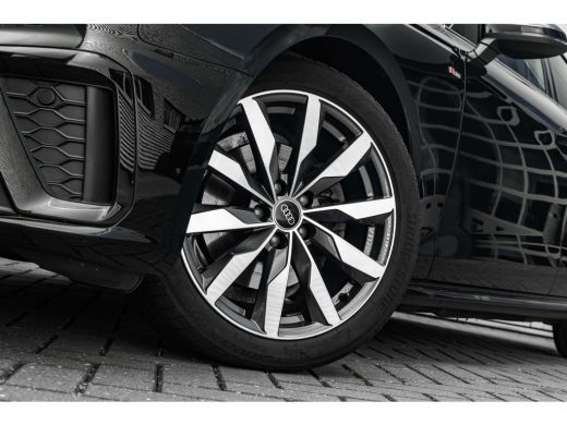 Audi A4 Avant 35 TFSI S edition Competition 150PK | Stoelverw. voor | Parkeer hulp voor & achter | Sfeerv... ActivLease financial lease
