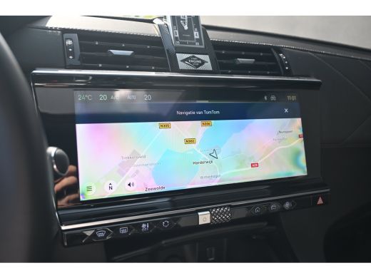 DS DS 7 1.6 PHEV 300 4x4 Pallas | Schuif-/Kanteldak | Vol-Leder | Navigatie | Achteruitrijcamera | Elektr... ActivLease financial lease