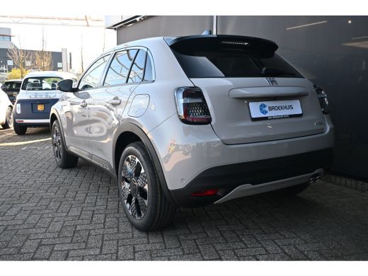 Fiat 600 1.2 Hybrid La Prima 145pk VOORRAAD-ACTIE! 8 Jaar Garantie! | Vol-Leder | Adaptive Cruise | Stoelv... ActivLease financial lease