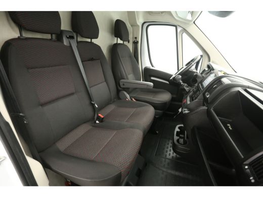 Fiat Ducato 2.2 MultiJet L3H2 | Airco | Cruise | Camera | Carplay | 3 Zits | Navi | LED ActivLease financial lease