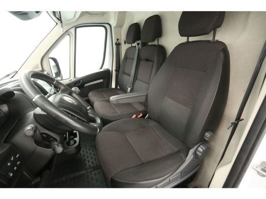 Fiat Ducato 2.2 MultiJet L3H2 | Airco | Cruise | Camera | Carplay | 3 Zits | Navi | LED ActivLease financial lease