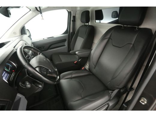 Fiat E-Scudo 75 kWh L2H1 | Snelladen | SOH 90% | Airco | Cruise | Camera | Carplay | Parkeersens. ActivLease financial lease