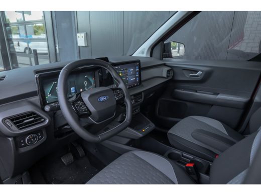Ford Tourneo Courier Courier BEV Titanium | &euro;7.535,- korting !! | Driver Assistance Pack incl. navigatie | Trekhaak | ... ActivLease financial lease