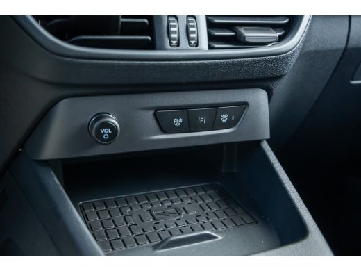 Ford Tourneo Courier Courier BEV Titanium | &euro;7.535,- korting !! | Driver Assistance Pack incl. navigatie | Trekhaak | ... ActivLease financial lease