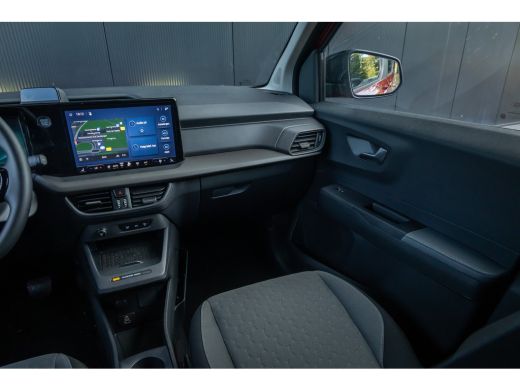 Ford Tourneo Courier Courier BEV Titanium | &euro;7.535,- korting !! | Driver Assistance Pack incl. navigatie | Trekhaak | ... ActivLease financial lease