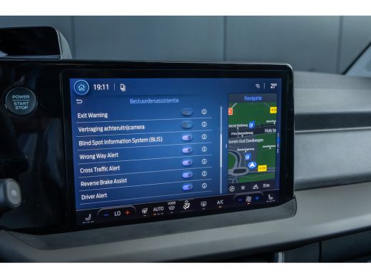 Ford Tourneo Courier Courier BEV Titanium | &euro;7.535,- korting !! | Driver Assistance Pack incl. navigatie | Trekhaak | ... ActivLease financial lease