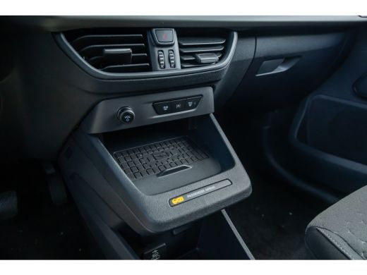Ford Tourneo Courier Courier BEV Titanium | &euro;7.535,- korting !! | Driver Assistance Pack incl. navigatie | Trekhaak | ... ActivLease financial lease