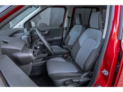 Ford Tourneo Courier Courier BEV Titanium | &euro;7.535,- korting !! | Driver Assistance Pack incl. navigatie | Trekhaak | ... ActivLease financial lease