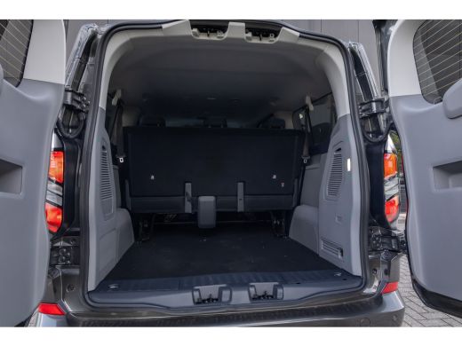 Ford Transit Custom Kombi 340 2.5 PHEV L2H1 Limited | 8-Persoons | | LMV 16'' | Stoel en Stuurverwarming | Parkeercamera ActivLease financial lease