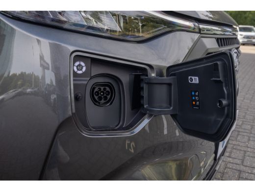 Ford Transit Custom Kombi 340 2.5 PHEV L2H1 Limited | 8-Persoons | | LMV 16'' | Stoel en Stuurverwarming | Parkeercamera ActivLease financial lease