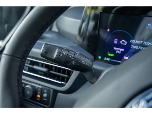 Ford Transit Custom Kombi 340 2.5 PHEV L2H1 Limited | 8-persoons | | Achteruitrijcamera | Airco (automatisch) | Keyle... ActivLease financial lease