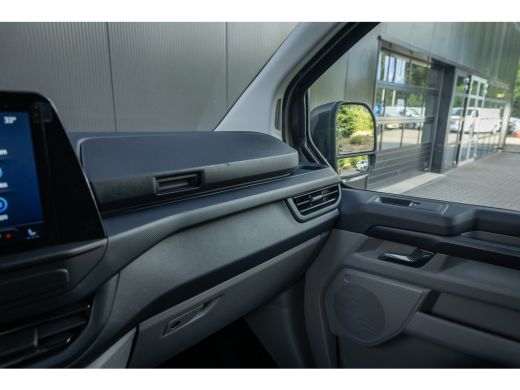 Ford Transit Custom Kombi 340 2.5 PHEV L2H1 Limited | 8-persoons | | Achteruitrijcamera | Airco (automatisch) | Keyle... ActivLease financial lease