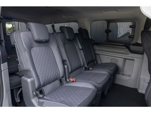 Ford Transit Custom Kombi 340 2.5 PHEV L2H1 Limited | 8-persoons | | Achteruitrijcamera | Airco (automatisch) | Keyle... ActivLease financial lease