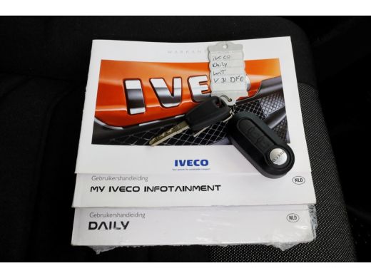 Iveco Daily 35S16 3.0 160pk HiMatic Automaat Bakwagen met laadklep en zijdeur 02-2024 ActivLease financial lease