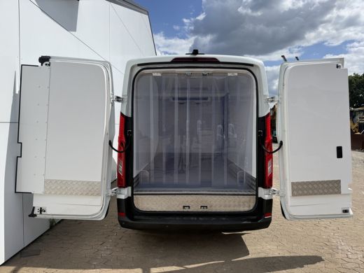 Maxus eDeliver9 89 kWh 204PK L3H2 Elektrische Koelwagen Vriezer Dual Thermo King -22&deg;C/22&deg;C Camera Cruise Control... ActivLease financial lease
