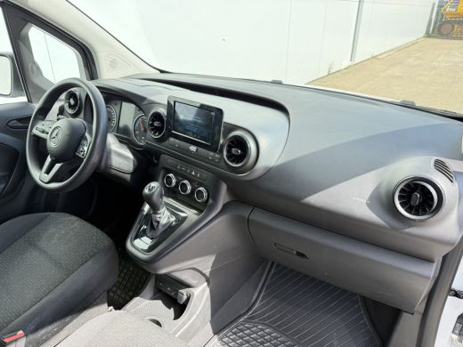 Mercedes-Benz eCitan 112 51 kWh L1 284kkm WLTP Camera MBUX Trekhaak 75kW Snelladen Apple Carplay Cruise Control ActivLease financial lease