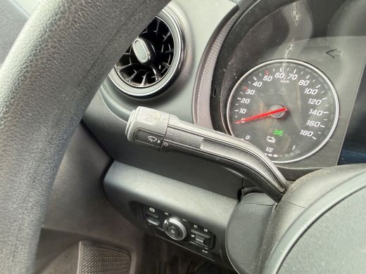 Mercedes-Benz eCitan 112 51 kWh L1 284kkm WLTP Camera MBUX Trekhaak 75kW Snelladen Apple Carplay Cruise Control ActivLease financial lease