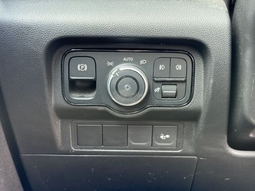Mercedes-Benz eCitan 112 51 kWh L1 284kkm WLTP Camera MBUX Trekhaak 75kW Snelladen Apple Carplay Cruise Control ActivLease financial lease