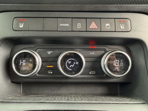 Mercedes-Benz eCitan 112 51kWh L2 285 WLTP 95% (SOH) Camera MBUX Trekhaak 75kW Snelladen Apple Carplay Cruise Control ActivLease financial lease