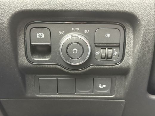 Mercedes-Benz eCitan 112 51kWh L2 285 WLTP 95% (SOH) Camera MBUX Trekhaak 75kW Snelladen Apple Carplay Cruise Control ActivLease financial lease
